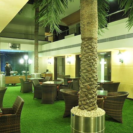 The Cambay Grand Ξενοδοχείο Αχμπανταμπάντ Εστιατόριο φωτογραφία