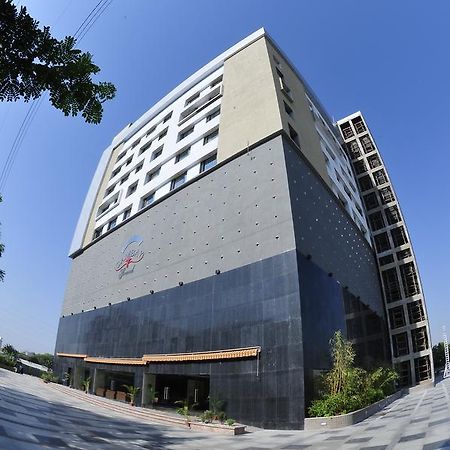 The Cambay Grand Ξενοδοχείο Αχμπανταμπάντ Εξωτερικό φωτογραφία