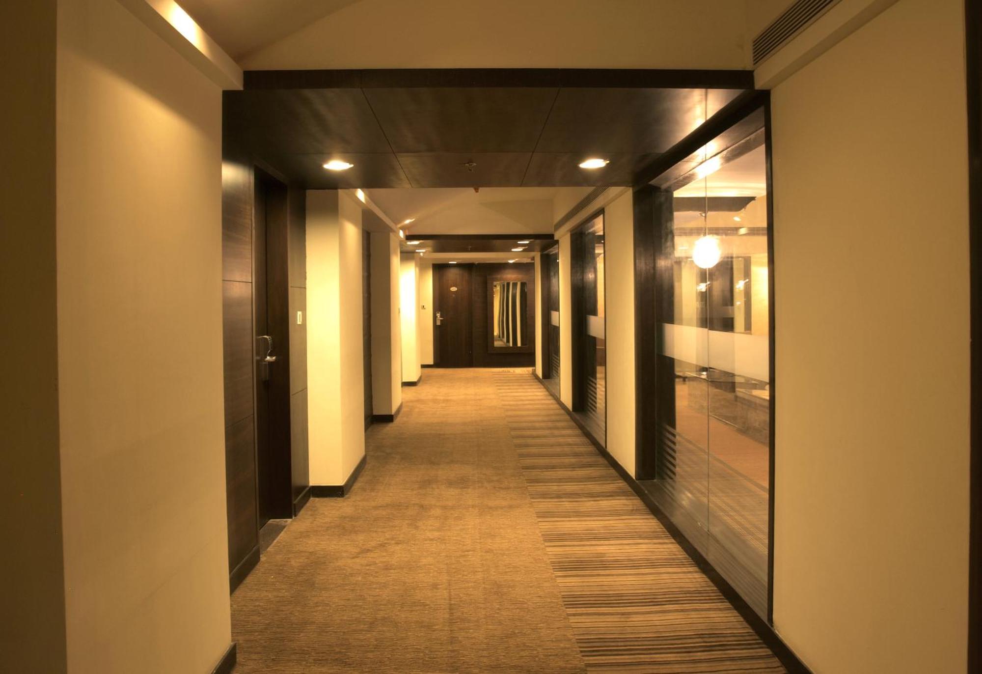 The Cambay Grand Ξενοδοχείο Αχμπανταμπάντ Εξωτερικό φωτογραφία