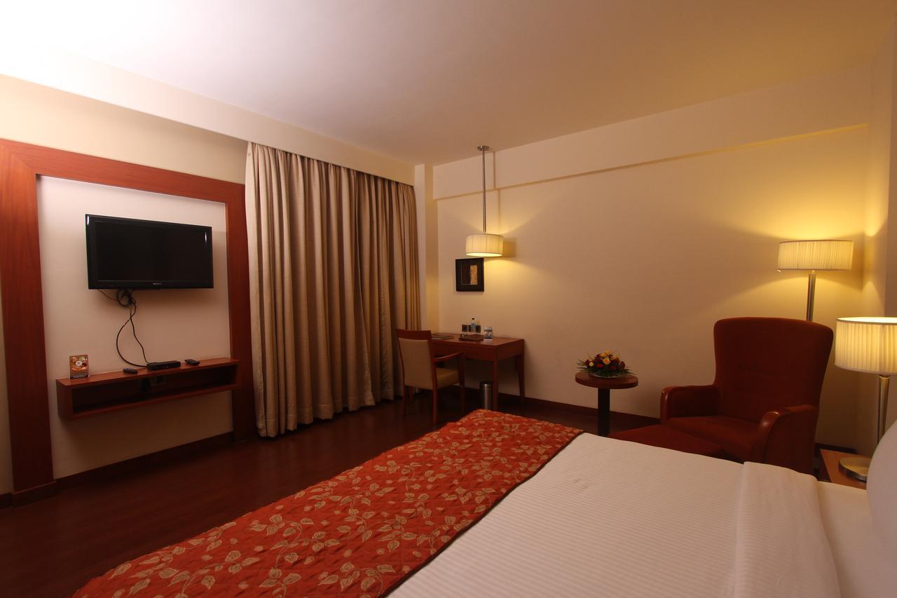 The Cambay Grand Ξενοδοχείο Αχμπανταμπάντ Εξωτερικό φωτογραφία