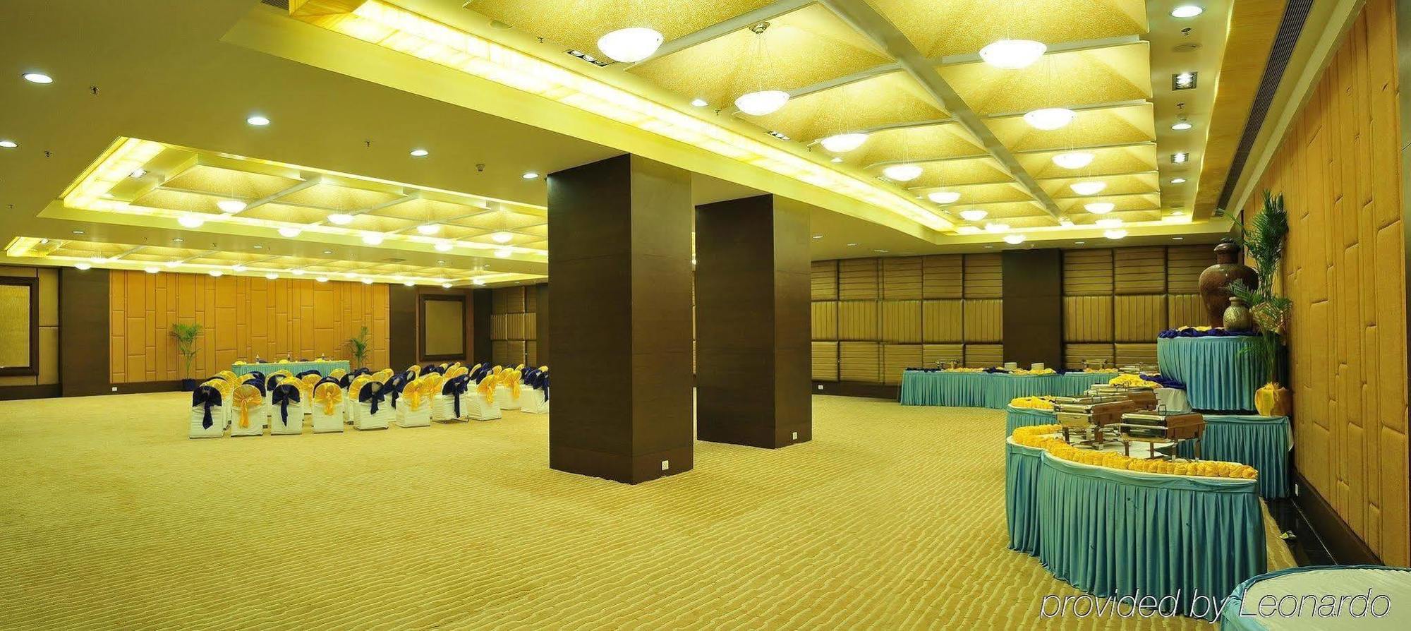 The Cambay Grand Ξενοδοχείο Αχμπανταμπάντ Εστιατόριο φωτογραφία