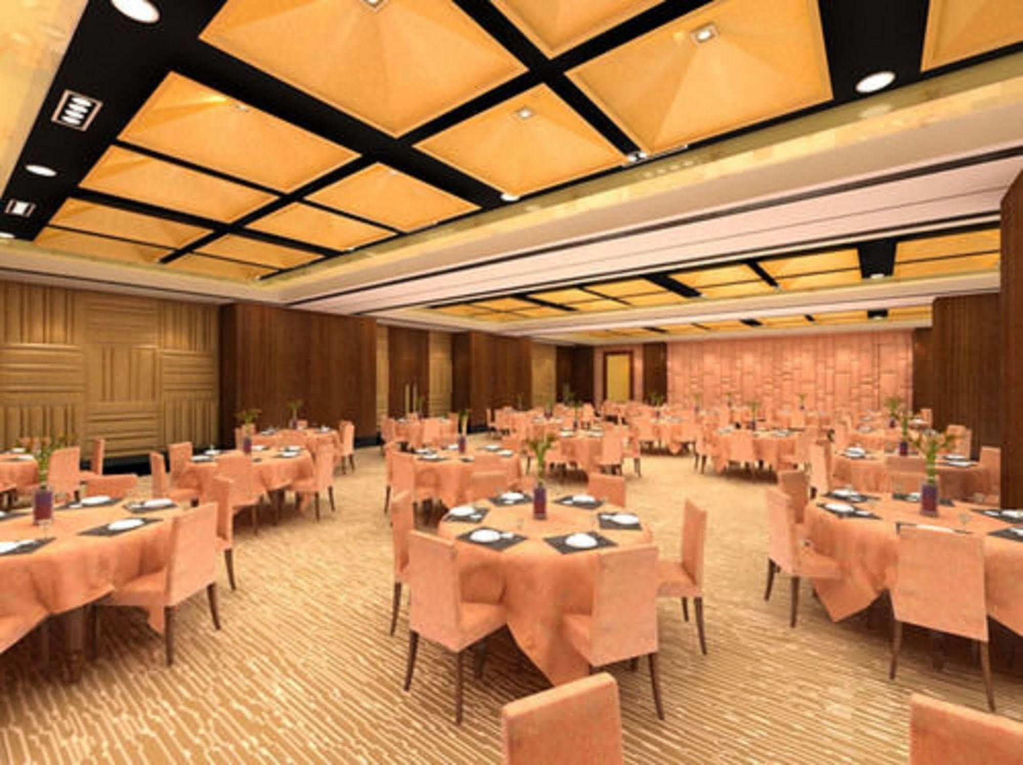 The Cambay Grand Ξενοδοχείο Αχμπανταμπάντ Εξωτερικό φωτογραφία